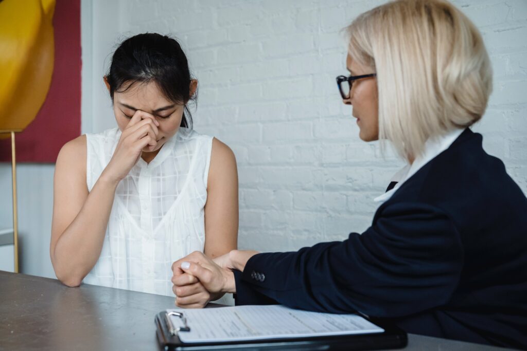 therapist talking  with the employee